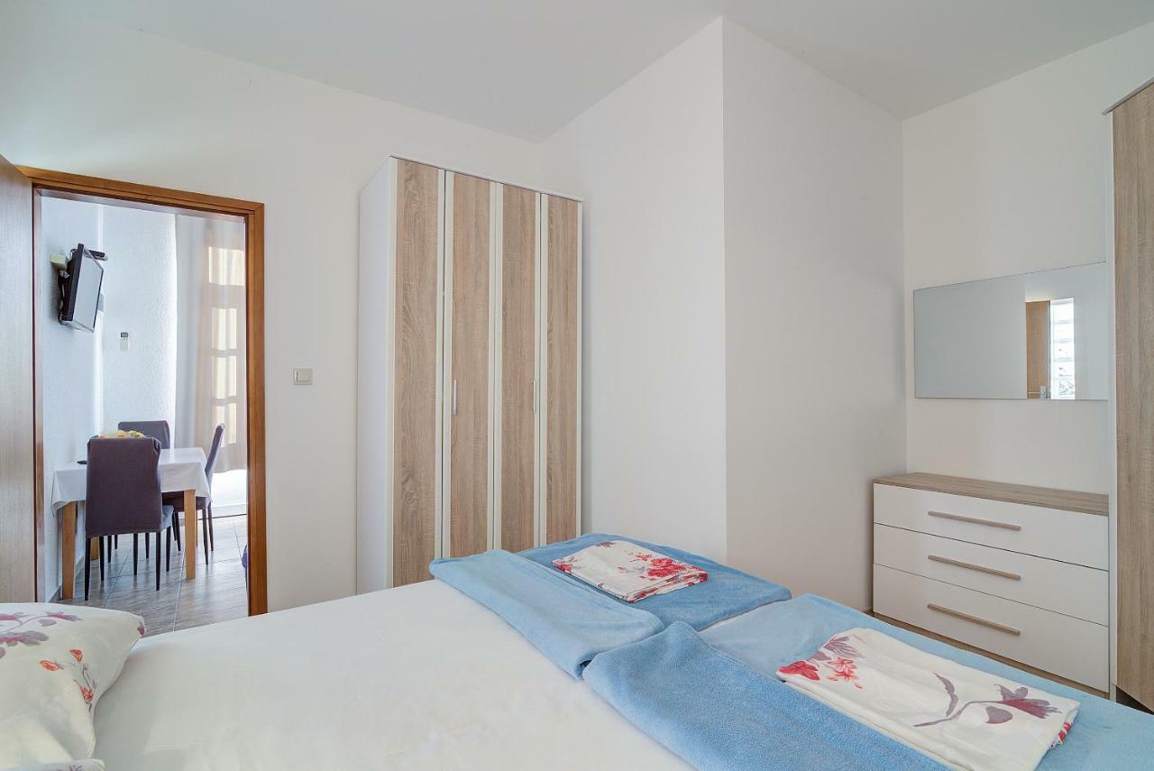 Apartments Lucia Senj Сень Экстерьер фото